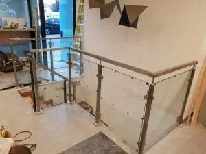 Square Post System — installation by SM Glasstech