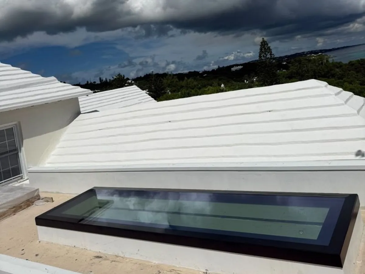 Sea Watch, Bermuda — Flat Rooflights, photo 1 of 2